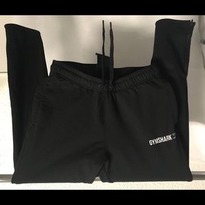 SZ LG Men’s Gymshark pants